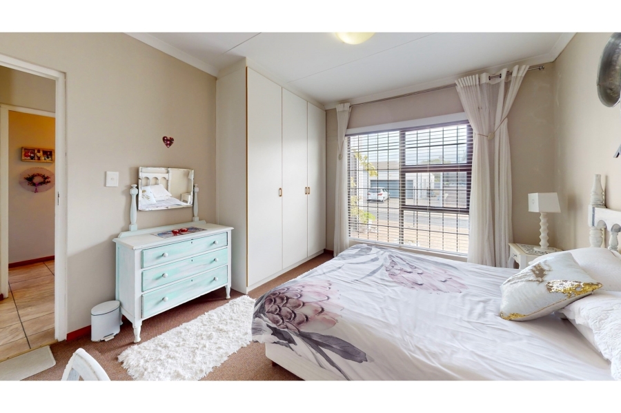 3 Bedroom Property for Sale in Country Club Western Cape